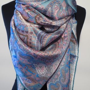 Hand made square shawl azalea bellagio
